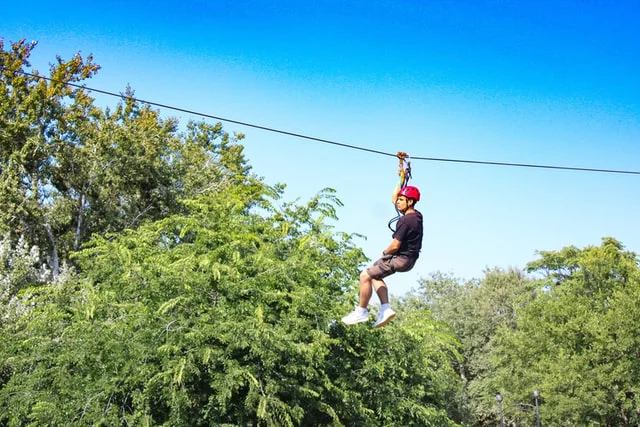 zip-lining Kufri