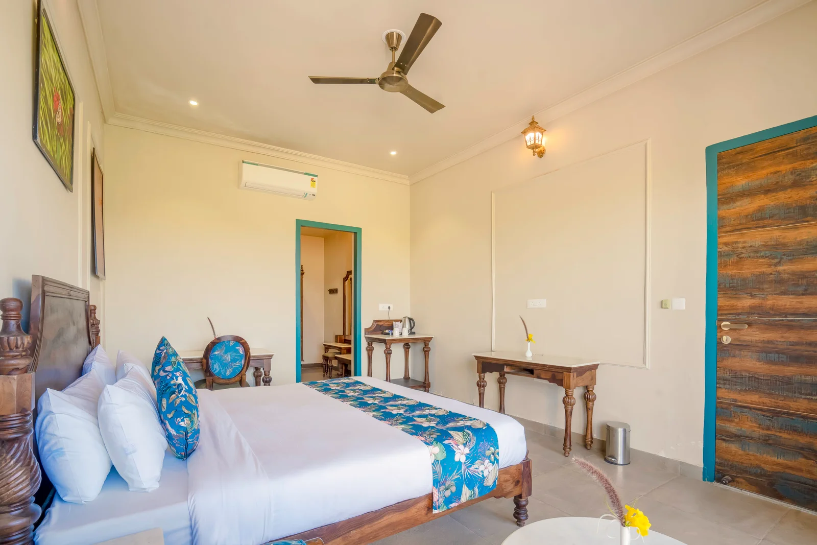 Room With Aravali View in Morawan